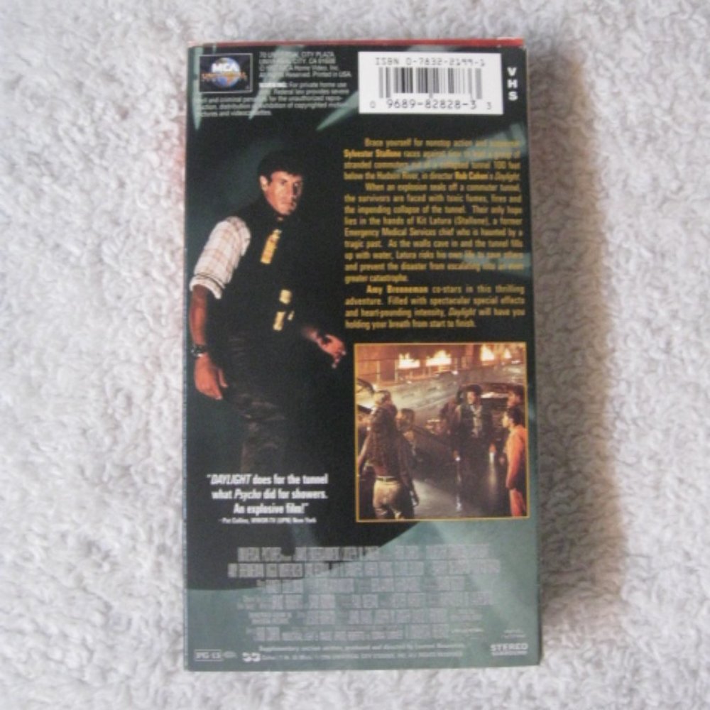 4/$15 Daylight VHS - Picture 2 of 2